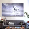 Lienzo pintura caballo blanco sigue corriendo en el río impresiones digitales modernas en lienzo pared arte imagen sala de estar decoración del hogar