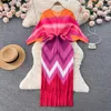 Kvinnor Casual Dresses Elegant New Autumn Miyake Pleated Long Dress Runway Women V Neck Batwing Sleeve Red Flower Printed Stretch Bodycon Slim Clothes 2024