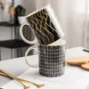 Mugs Creative Stripes Frukost av Lovers Coffee Mug Office Ceramics Home Drinking Cup Business and Travel Coffe Cups Drinkware