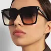 Okulary przeciwsłoneczne Fashion Square dla kobiet luksusowe t marka vintage gradient żeńskie trendy na okulary UV400