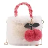 Sacos de cintura Crossbody Bag Mulheres Ombro Tote Fluffy Chains Feminino Bolsa Pequena Praça Pelúcia Cereja