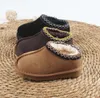 Pantofole Tasman per bambini da bambino Uggies Sandali Tazz intrecciati Scarpe da bambino Ciabatte in pelliccia di castagno Pelle di pecora Shearling Classic Ultra Mini Boot Ciabatte invernali Australia b292