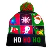 Cappello da festa Snowman Christmas Elk Christmas Tree Kinted Cappello con palla per calore invernale con luci colorate a led Cappello decorativo P138