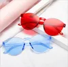 Lunettes de soleil Summer Round Woman Brand Designer Transparent Shades Blue Sun Glases Color Couleur UV400 GAFAS