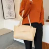 Heuptassen Koreaanse versie van tas met grote capaciteit Trendy en eenvoudig woon-werkverkeer In één schouderrugzakken Extern frame Patchwork
