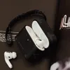 Güzel lu deri telefon kılıfları iPhone 15 14 13 12 11 Pro Max Hi Kalite Çantası 18 17 16 15pro 14pro 13pro 12pro lüks tasarımcı çanta ile logo kutusu Airpods 1 2 3 4 5 Pro Kasa