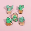 Broszki przypinaj dla kobiet mężczyźni zabawna odznaka i szpilki na ubrania torby dekoracje Cute Cactus emalia metalowy prezent biżuterii dla przyjaciół hurtowo