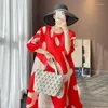 Casual jurken miyake geplooide jurk vrouwen horizontaal stretch printen modieuze losse grote maat bedekkende buik all-match 2023