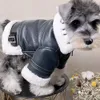 犬のアパレル犬服ペットジャケットレザーバイク小犬厚い服を厚くファッション秋の冬の黒人少年マスコタ子犬服231110