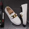 New Luxury Fashion Low-Top Shoes For Men Trainers Green Rivets Flats Sneakers Driving Shoes Footwear D2H22