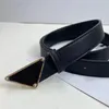 Designer masculino cinturão feminino Designer de cinto de luxo Ceinture preto fivela suave Valentim Gift Fashion Leather Woman Designer Belts For Man 2,8 cm de largura