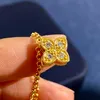 四つ葉のクローバーブレスレット天然シェル宝石ゴールドメッキ 18 K デザイナー女性のための T0P 品質公式複製ファッションダイヤモンドジュエリープレミアムギフト 006