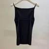 Camisoles Tanki Kobiety czarny kolor dzianiny z kamisole Spring Summer Tleesssess Seksowny prosty dziki zbiornik na szyję na szyję TOP 230413