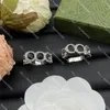 Brincos chiques de prata com letras e diamantes, brincos de argola de cristal com caixa