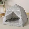 Cat Carriers Nest Semi-Evencated Tent Pet Shelter med skärmdörr Summer Lull House Bekvämt och andningsbara säng