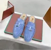 Klänningskor för kvinnors loro pianan casual tofflor klassiska sandaler loafers skor platt glider tofflor designers hög elastisk nötkött sena mode storlek 36-46