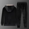 Herrspårar Guld Velor Sport Suit Män Set Winter Sportsuit Thermal Hoodies Fleece Windproof Gym Sportswear 5XL 230412