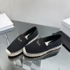 En Kalite Yuvarlak Toe Espadriller Tuval Loafers Düz Ayakkabılar Kadın Balıkçı Ayakkabı Sıradan Saman Sole Lüks Tasarımcı Elbise Yürüyüş Ayakkabı Fabrika Ayakkabı Kutusu
