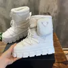 Projektant ukośny nylonowy but śnieżny moda Slace-up wodoodporne buty kostki nieregularne w kratę nylonowe buty śniegu rozmiar 35-40
