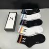 Chaussettes de styliste avec lettres baroques pour hommes, marque de mode, bonneterie en coton doux, 7 styles, personnalité, charme, Couple, 6PJ2