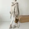 Mezclas de lana para mujer Chaqueta de lana con capucha elegante Mujer Invierno Camel Sólido con cordones Elegante Abrigo de mezcla Señoras Coreanas Harajuku Espesar Traje Otoño 231113