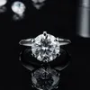 クラスターリングOnelaugh Classic Solitaire Engagement Ring 6 18Kゴールドカラー女性925シルバーシミュレーションダイヤモンドウェディング