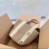 Borsa a tracolla Totes borsa in paglia intrecciata da spiaggia legnosa per ragazze adolescenti moda serale tiktok estate borsa a secchiello firmata in pelle con coulisse soft chic XB015 E23