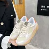 Klassisk Top Hot Fashion Designer Women Sneakers Men's and Women's Casual Sports Classic Running Shoes Lätt och fashionabla utomhusresor