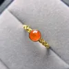Pierścienie klastra Dainty Round Fire Opal Pierścień dla kobiet Bezel Ustawianie naturalnego zaręczyn 925 Srebro srebra