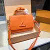 Nuova borsa di design di lusso classica torsione Borse a catena Flip da donna borsa a tracolla a tracolla disponibile in 6 colori
