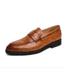 Itália homens sapatos casuais sapatos de escritório para homens que dirigem mocassins Slip confortável em sapatos de moda de festa
