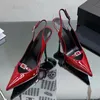 Patent skórzany slingback sandały palców rhinestone skórzana skórzana podeszwa 105 mm szpilka pięta damskie luksusowe designerskie impreza wieczorne buty wieczorne z pudełkiem