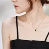 Hangende kettingen Chinese stijl 18k goud vergulde staal Franse hof stijlvolle luxe smaragd zirkon ketting voor vrouwen/meisjes