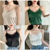 Camisoles Tanks Sexiga spetsar Camisole Kvinnor Silk V-ringning Toppar Summer ärmlösa Casual Tank Topps Kvinnliga smala mjuka satin Basstoppar plus storlek 230412