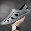 Sandali da uomo in pelle ultra-fibra casual con fori comodi classici scarpe da spiaggia piatte antiscivolo grigio nero