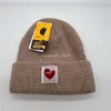 Carharttlys Hat Designerオリジナルの品質新しい愛のストライプソリッド六角形のウールハット男性と女性のための温かい寒い帽子濃い秋と冬の暖かい帽子
