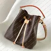 Ladies Fashion Casual Designe Luxury BB Bucket Bag Shoulder Bag Crossbody Totes Handbag Messenger Bag TOP Mirror Quality M46581 Purse