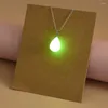 Chaînes 2023 mode goutte d'eau pendentif lumineux collier brillant dans le noir creux lumineux bijoux Halloween cadeaux