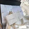 Kadın Yağ Balmumu Beyaz 22 Alışveriş Çantaları Para Şanslı Terbman Altın Metal Donanım Matelasse Chian Crossbody Soukder Çanta ile Poşet 36X36cm