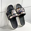 MAN Fashion Wear Slippers Men's Beach Sandálias de Nonuse Nonuse para homens e mulheres 230509 966 745