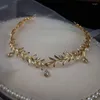 Klipsy do włosów vintage na czole Tiara Bridal Vine Woman Headband Gold Kolor Leaf Akcesoria ślubne Nakryka ​​głowy na imprezę