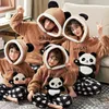 Familie Passende Outfits Winter Eltern-Kind Pijamas Sets Verdicken Pyjamas Nachtwäsche Frauen Männer Loungewear Kind Cartoon Katze Freizeit Tragen 231113