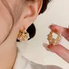 Boucles d'oreilles créoles luxueuses plaquées or 18 carats en forme de panier de fleurs, Imitation de perle exquise, bijoux de tempérament doux pour femmes