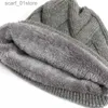 Ensembles de chapeaux et foulards Tupeluo épais hiver C et anneau écharpe ensemble pour femmes chaud rayé Pulr chapeau Snood masque complet bonnets en peluche ffler 2023L231113