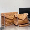 Borsa di design di alta qualità Borsa a tracolla di lusso Borsa Fashion Cloud da donna Accessori in metallo bronzato Borsa classica in pelle di pecora Borsa a cuscino Borsa a tracolla a tracolla