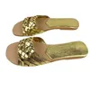 Slippers 2023 Zomer Vrouwen Flats Designer Slippers Weven sexy vierkant teen strand slippers Gold Sandals damesglaasjes modeschoenen y23