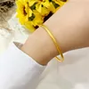 Bangle Hard Gold Circle Starożytna bransoletka Kobiety Autentyczna naśladowanie Wyplsiana drobna gładka wietnamska biżuteria