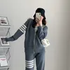 TB女性Sセーター秋の新しい韓国ワッフルトムフードドドローコードジッパーカーディガンルーズロングスリーブニットウールセーターコート