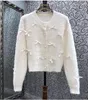 Maglieria da donna Cardigan lavorato a maglia di alta qualità 2023 Autunno Inverno Maglieria da donna Elegante fiocco Deco manica lunga Casual maglione bianco