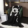 Designer cobertor sofá lance 150x200cm casa de alta qualidade anti-pilling toalha de banho tapeçaria clássico inverno velo cachecol xale viagem cobertores portáteis presente vip GX-1104